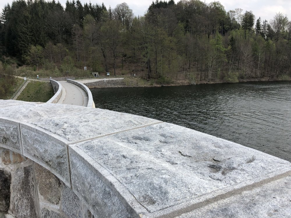 Water quality monitoring at the Klingenberg dam in Saxony, DE